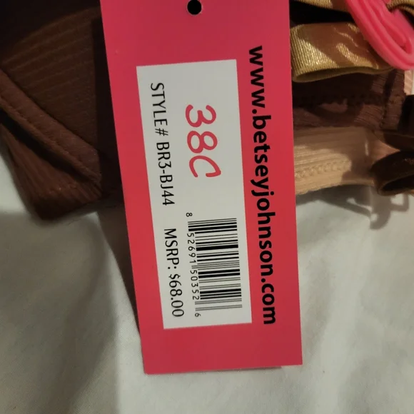 Betsey Johnson - Picture 9 of 12